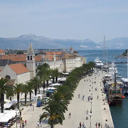 Vila Snjezana *